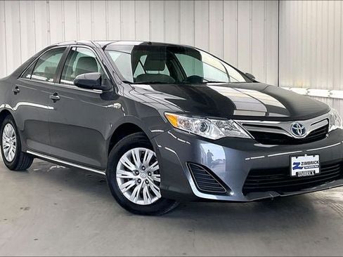 Used 2012 Toyota Camry LE FWD image 34