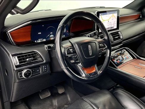 Used 2018 Lincoln Navigator Reserve w/ Technology Package image 16