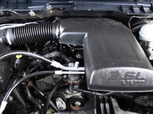 Used 2019 RAM 1500 Express w/ Express Value Package image 35