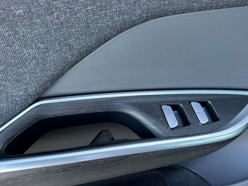 Used 2024 Lucid Air Touring image 10