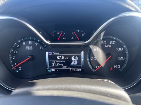 Used 2015 Chevrolet Impala LT image 19