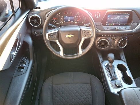 Used 2021 Chevrolet Blazer LT image 12