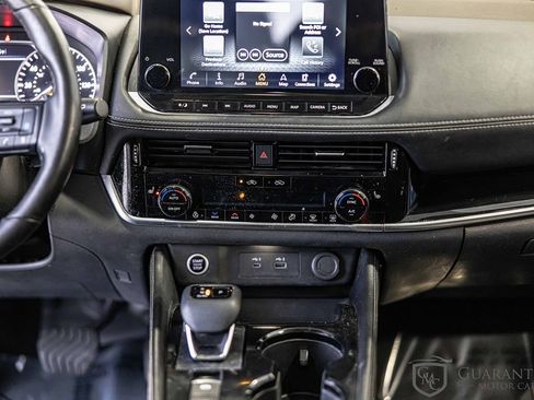 Used 2022 Nissan Rogue SL w/ SL Premium Package image 34