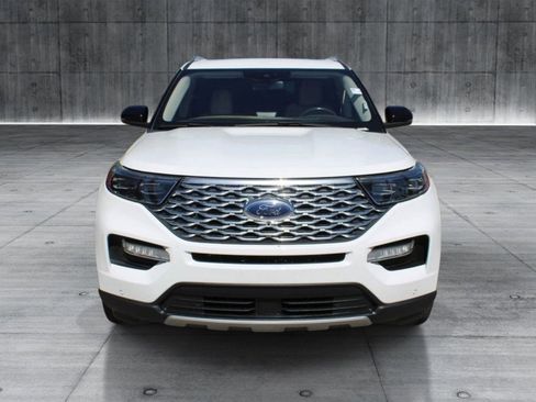 Used 2022 Ford Explorer Platinum w/ Equipment Group 601A AWD/4WD image 8