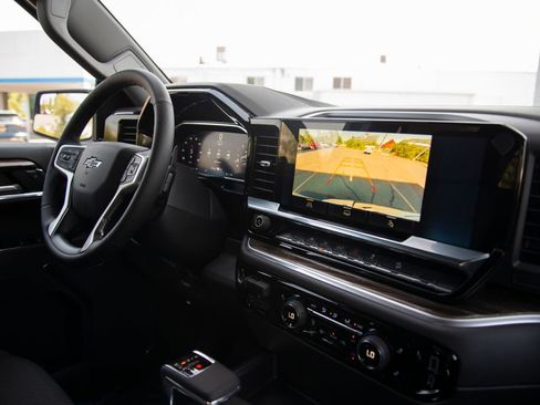 New 2026 Chevrolet Silverado 1500 LT Trail Boss w/ Convenience Package II AWD/4WD image 21