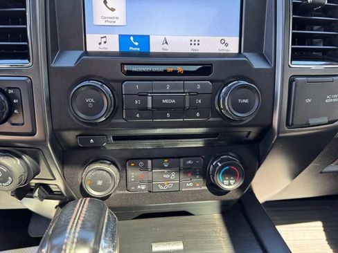 Used 2018 Ford F150 XLT w/ Equipment Group 302A Luxury AWD/4WD image 21