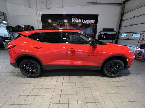 New 2025 Chevrolet Blazer LT w/ Midnight/Sport Edition image 9