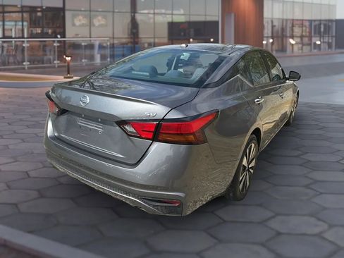 Used 2019 Nissan Altima 2.5 SV image 8