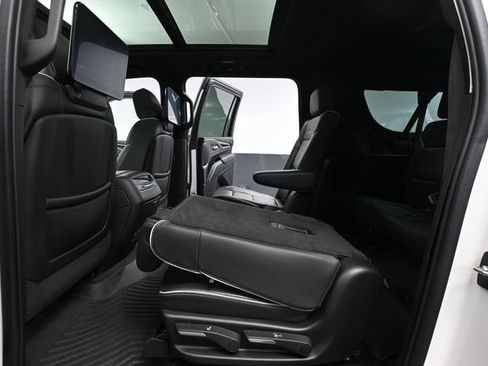 Used 2021 Cadillac Escalade ESV Sport w/ Heavy-Duty Trailer Package AWD/4WD image 45