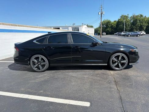 Used 2023 Honda Accord Sport image 6