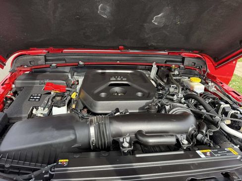 Used 2024 Jeep Wrangler Unlimited Sport AWD/4WD image 13