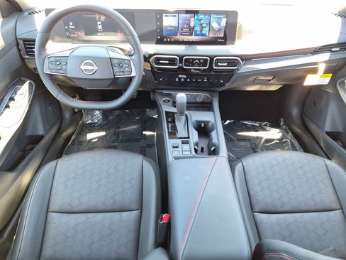 New 2026 Nissan Sentra SR w/ SR Premium Package FWD image 13