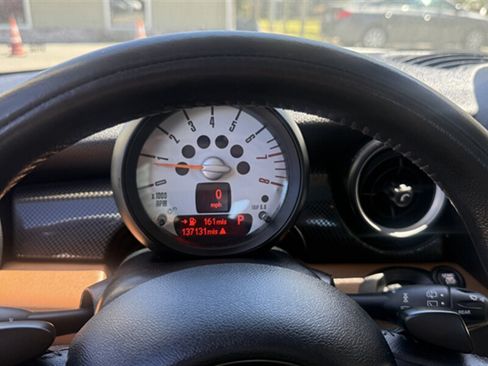 Used 2011 MINI Cooper S FWD image 8
