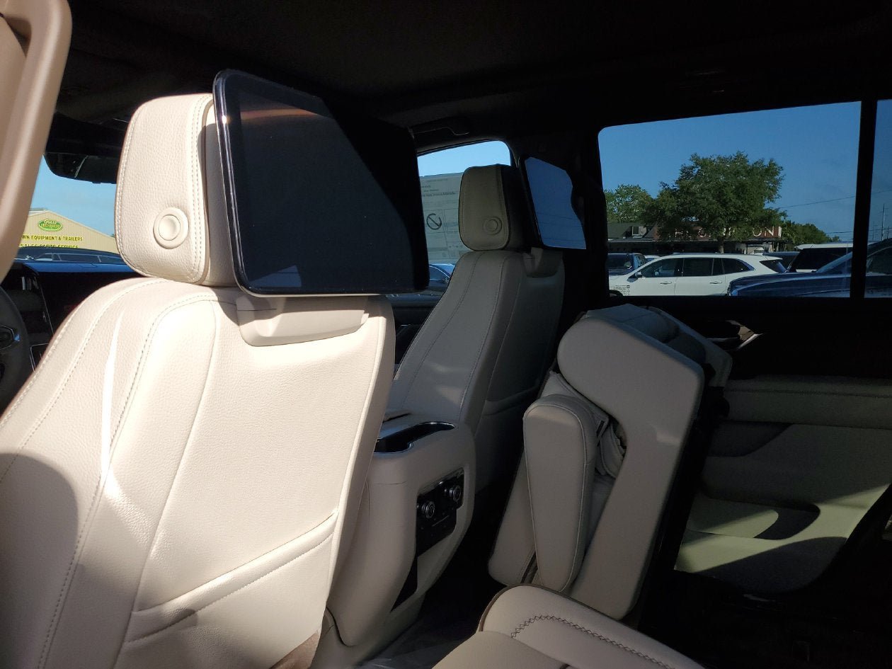 New 2027 GMC Yukon Denali w/ Denali Reserve Package AWD/4WD image 10