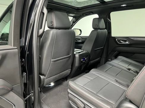 Used 2024 Chevrolet Suburban RST AWD/4WD image 44