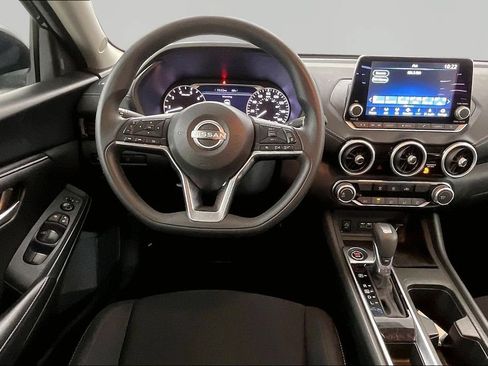 Used 2024 Nissan Sentra SV FWD image 8