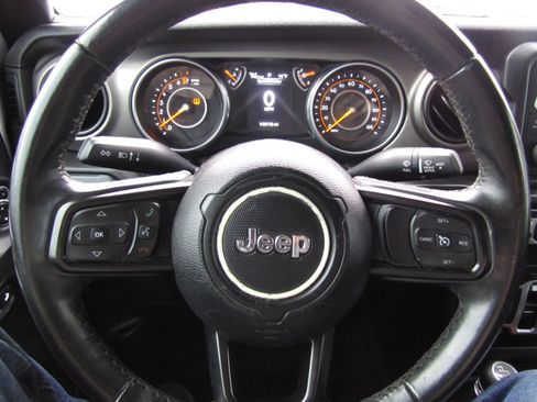 Used 2018 Jeep Wrangler Unlimited Sport S image 14
