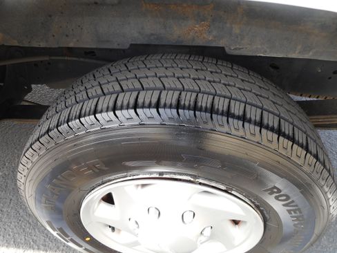 Used 2011 Ford E-250 and Econoline 250 w/ PWR Group image 11