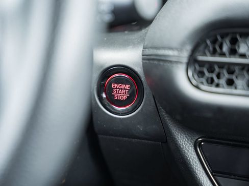 Used 2023 Honda HR-V LX image 24