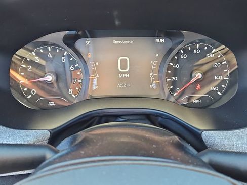 Used 2024 Jeep Compass Latitude w/ Sun and Sound Group image 20