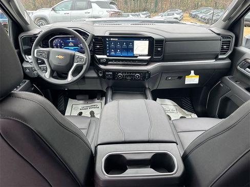 New 2026 Chevrolet Silverado 3500 LTZ w/ LTZ Premium Package image 30