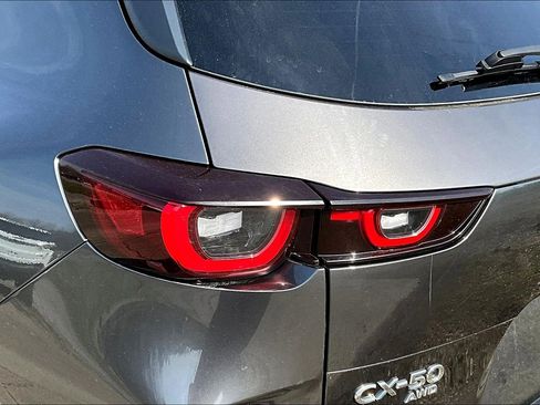 Used 2024 MAZDA CX-50 AWD 2.5 S w/ Preferred Package image 21