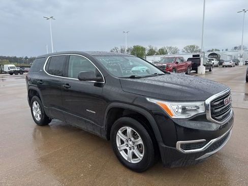 Used 2019 GMC Acadia SLE image 1