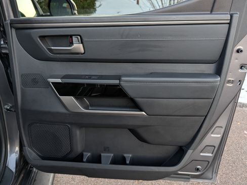 Used 2023 Toyota Tundra Limited image 31