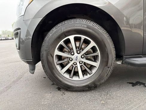 Used 2021 Ford Expedition XLT AWD/4WD image 10