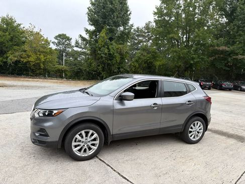 Used 2022 Nissan Rogue Sport S FWD image 6