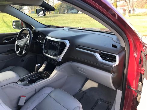 Used 2019 GMC Acadia SLT image 53