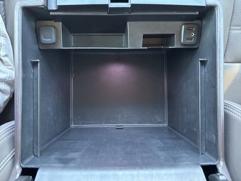 Used 2020 GMC Yukon XL Denali w/ Denali Ultimate Package image 29