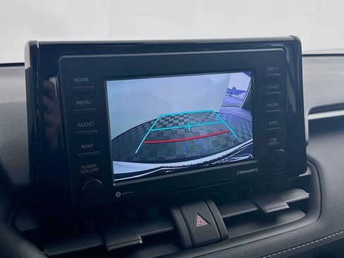 Used 2021 Toyota RAV4 LE image 34