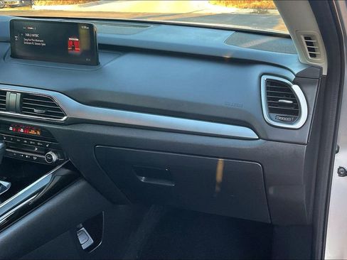 Used 2023 MAZDA CX-9 Touring image 16