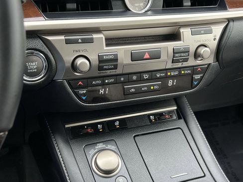 Used 2016 Lexus ES 350 image 19