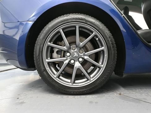 Used 2018 Tesla Model 3 Long Range image 13