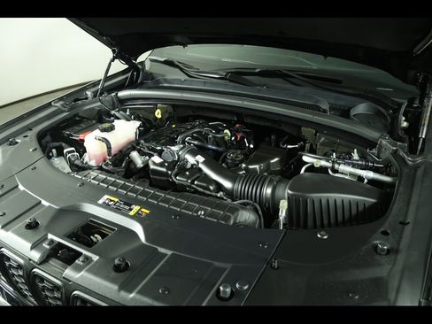 Used 2023 Jeep Grand Cherokee L Laredo image 21