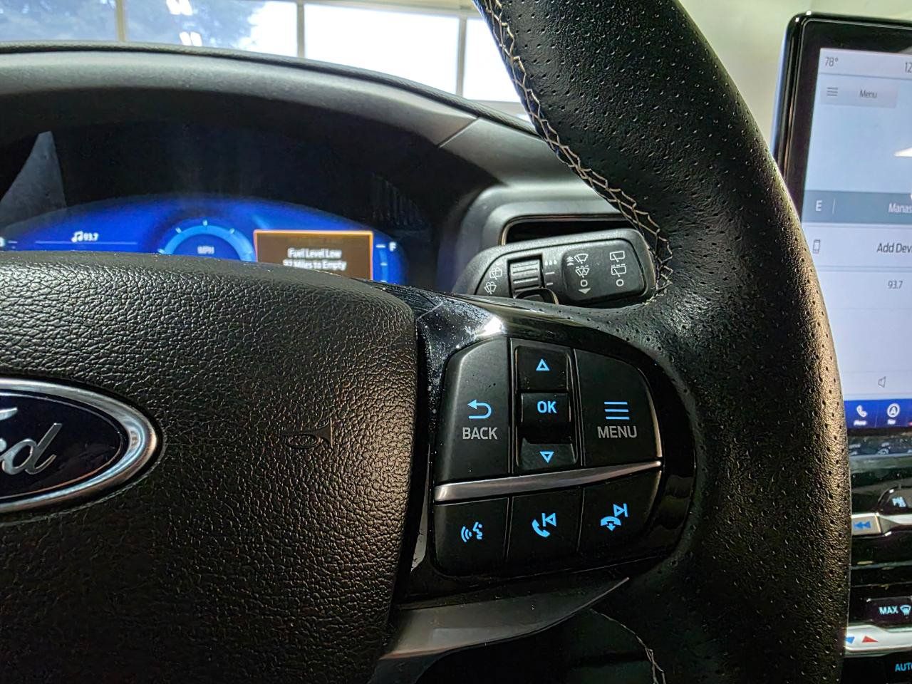 Used 2023 Ford Explorer ST w/ Equipment Group 401A AWD/4WD image 33