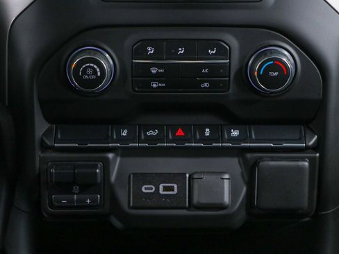 Used 2025 Chevrolet Silverado 2500 Custom w/ Custom Convenience Package AWD/4WD image 21