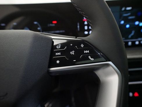 New 2025 Audi Q5 Premium image 19