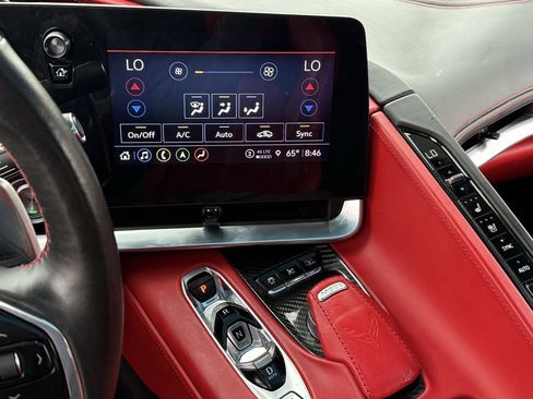 Used 2023 Chevrolet Corvette Stingray Premium Cpe w/ Z51 Performance Package image 13