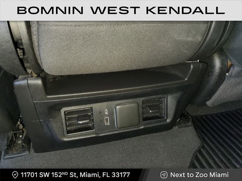 Used 2024 Chevrolet Silverado 1500 LT image 15