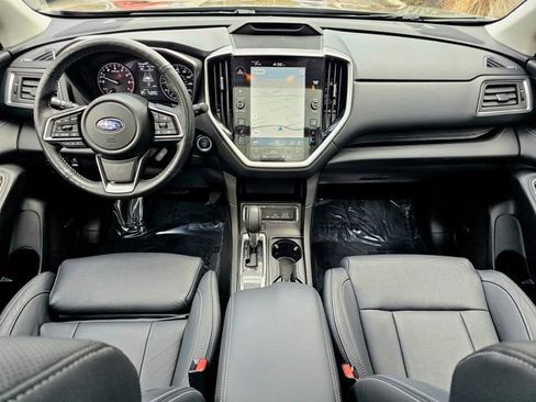 Used 2023 Subaru Ascent Limited w/ Technology Package image 29