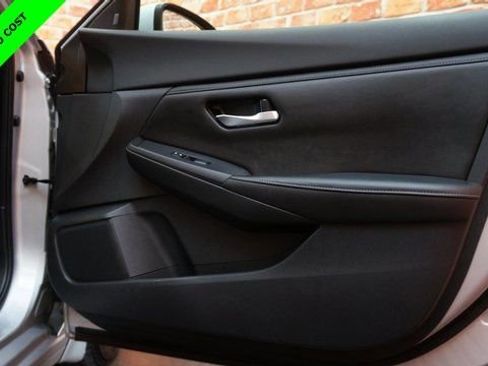 Used 2021 Nissan Sentra SV image 60