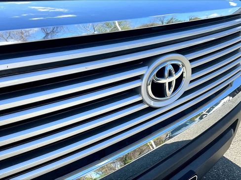Used 2016 Toyota Tundra Limited w/ Limited Premium Package AWD/4WD image 29