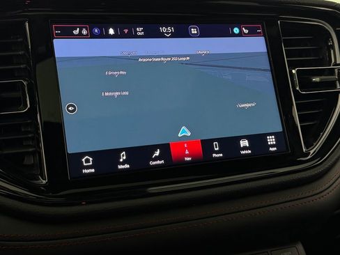 Certified 2025 Dodge Durango GT image 17