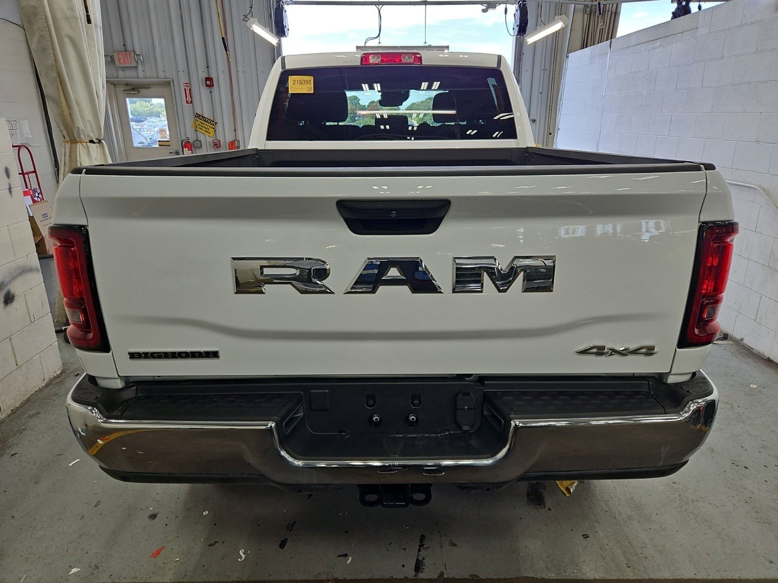 Used 2025 RAM 2500 Big Horn AWD/4WD image 5