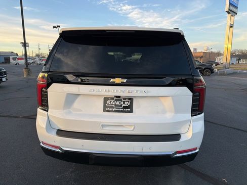 New 2026 Chevrolet Suburban LS image 8