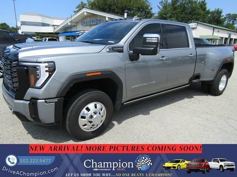 Used 2026 GMC Sierra 3500 Denali Ultimate AWD/4WD image 1