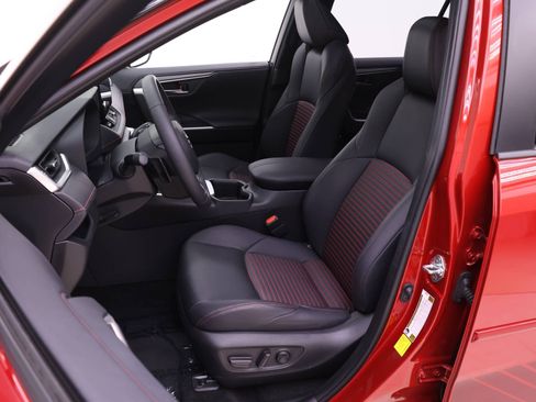 Used 2024 Toyota RAV4 XSE image 7